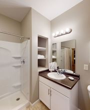 Park Lane Apartments image 8