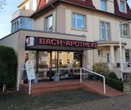Aussenansicht der Bach-Apotheke