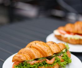 Croissant Bar Bild 1