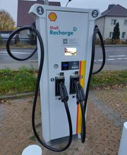 Shell Recharge Charging Station Bild 1