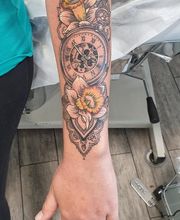 Crazy Tattoo Piercing image 7
