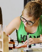 Privatschule A bis Z Bild 2