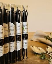 Madagascar Vanilla & Spice Trading image 13