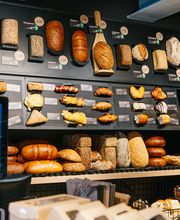 Junge Die Bäckerei. Bild 8
