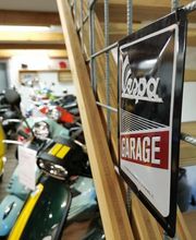 Vespa Sprint 125 Racing Sixties
Piaggio Vespa Garage
2-Rad-Center Boller
Scooter
Roller
Motorrad
Zürich
Zürichoberland
Zürich Oberland