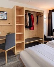 Jungfrau Lodge, Annex Crystal