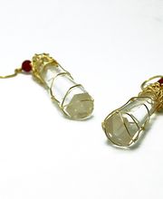 Boucles d'oreilles Collection Brésil.
Techniques : Crochet de plaqué or & pierres brutes.
.
Créations & pièces uniques par Salomé Osorio.