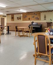 Hilltop Manor Rehabilitation & Skilled Nursing image 2