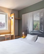 B&B HOTEL Angers 2 Université image 1