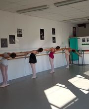 Académie de Danse Nicole Suisse image 4