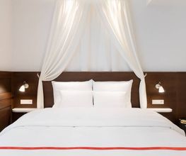 Ruby Rosi Hotel Munich by IHG Bild 2