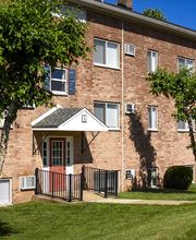 Boothwyn Court Apartments image 15