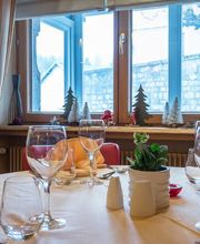 Hotel De La Couronne image 6