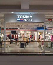 Tommy Jeans Bild 1