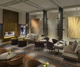 Mandarin Lounge