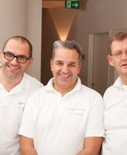 Dr. Strasser, Dr. Momeni , Dr. Jaeger