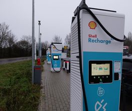 Shell Recharge Charging Station Bild 1