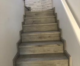 parquet-escaleras2-colocacionymontajeseduardo.jpg