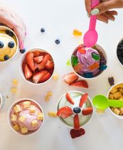 Yogurtland Redondo Beach image 3