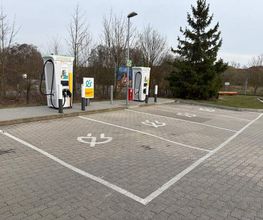 Shell Recharge Charging Station Bild 2