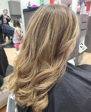 Fantastic Sams Cut & Color image 3