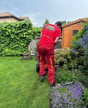 Christian Mähroboter kabel verlege