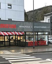 Armstark Handels-GmbH Deutschland | Fachausstellung Plettenberg | Seit knapp 30 Jahren Ihr Spezialist für Whirlpools, Swim Spas, Saunen und Infrarotkabinen