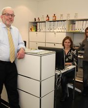 Dr. med. Levy Francis Bild 3