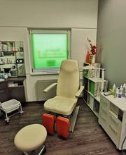Neue Kompliment Friseur Kosmetik & Wellness GmbH Bild 2
