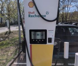 Shell Recharge Charging Station Bild 1