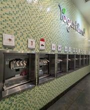 Yogurtland Cerritos image 1