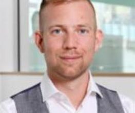 DEVK Versicherung: Timothy Hanauer Bild 1