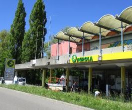 AGROLA Tankstelle in Adlikon bei Regensdorf - überdacht 