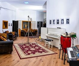 Hot Milk Studio Bild 5