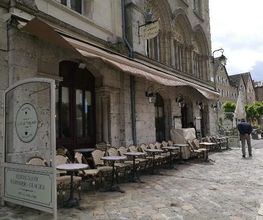 Le Café Serpente image 16