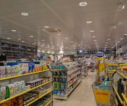 interieur-de-la-pharmacie-sun-store-bulle-migros