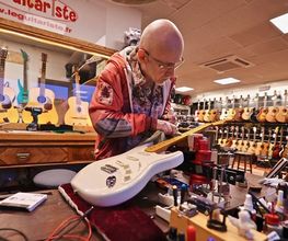 Le Guitariste image 6