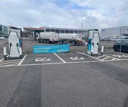 Shell Recharge Charging Station Bild 1