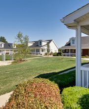 Teal Lake Senior Living image 3