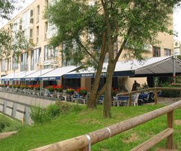 Gelenkarmmarkise 3