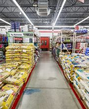 Product Shot: Chicken/Animal Feed