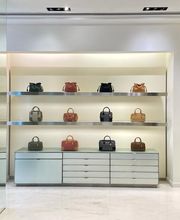 LOEWE Plaza Nueva imagen 8