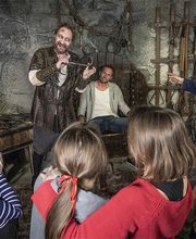 Folterknecht im Berlin Dungeon