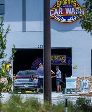 Sportys Express Car Wash image 1