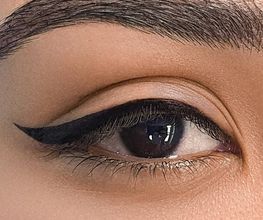 EYE-LINER-ERRENTERIA.jpg