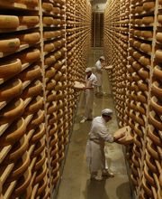 La Cave aux Fromages image 3