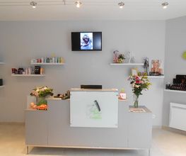 Atelier De Coiffure image 2