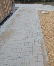 Betonpflaster wilder Verband, frisch eingesandet