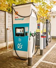 Shell Recharge Charging Station Bild 1