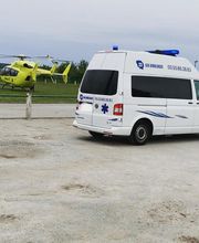23 Sud Ambulances image 8
